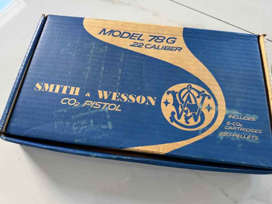 Smith &amp; Wesson model 78G .22 cal CO2 pistoli