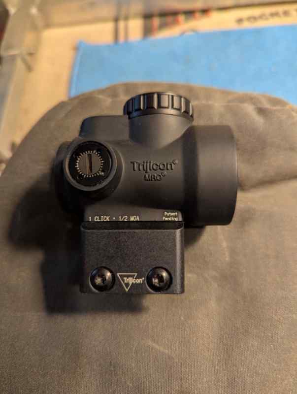 Trijicon MRO green dot