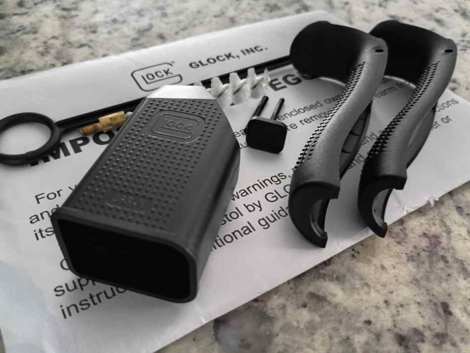 Glock Gen 4 &amp; 5 2-Piece Beavertail Backstrap Kit