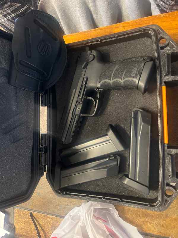 HK45 tactical with case and spare mags